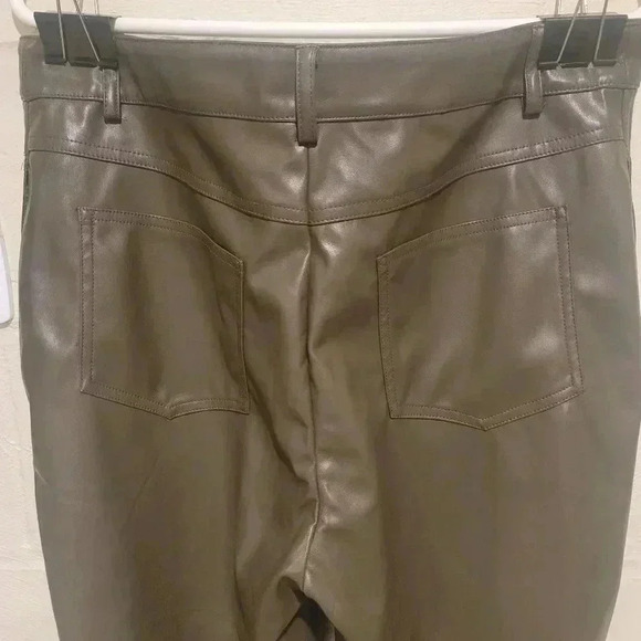 BCBGeneration Women Faux Leather Pant Straight Leg Size LARGE Olive Pockets EUC. - Picture 4 of 10